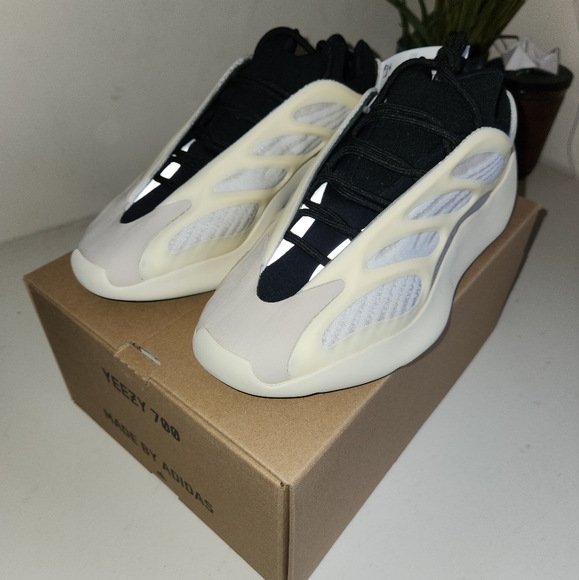 adidas gazelle silver green womens Preowned adidas Yeezy 700 V3 Azael Sz 9.5M/11W – Music City Vintage main image 1